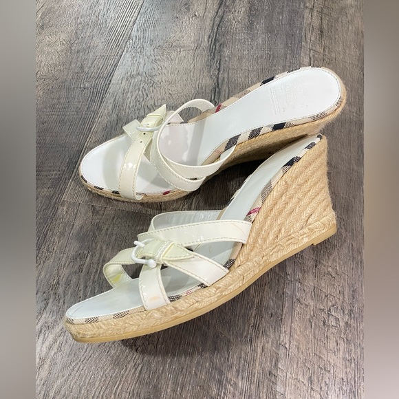 BURBERRY Wedge Patent Leather Espadrille Sandals - Picture 1 of 8